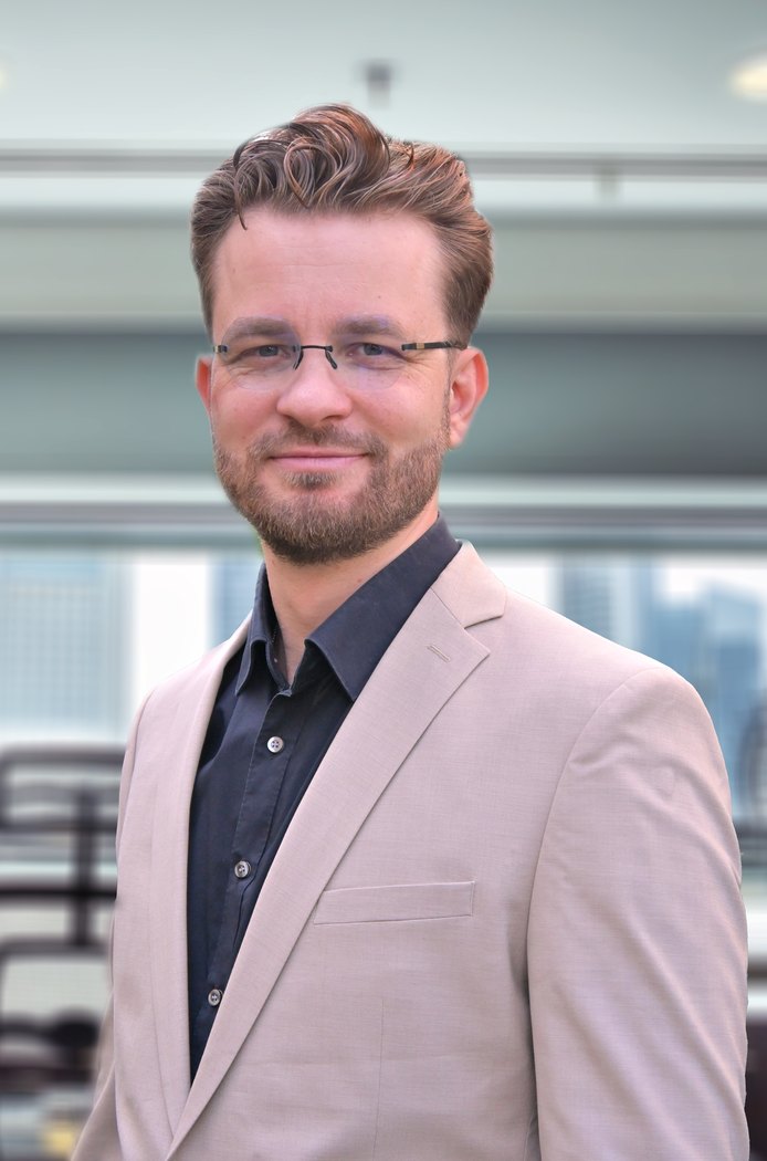 David Megele, Steuerberater